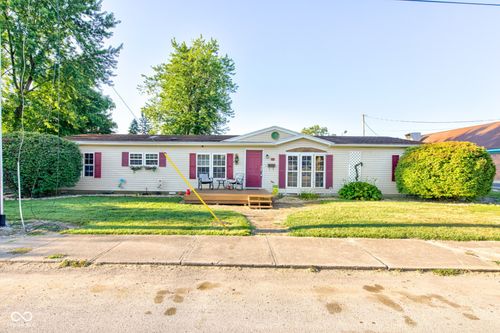 111 E South St, Tipton, IN, 46072-2041 | Card Image