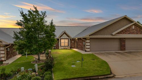 1708 Yosemite Way, Longview, TX, 75605-4275 | Card Image