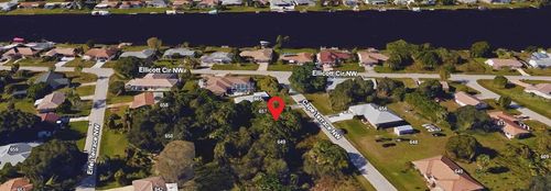 657 Cape Terrace Nw, PORT CHARLOTTE, FL, 33952 | Card Image