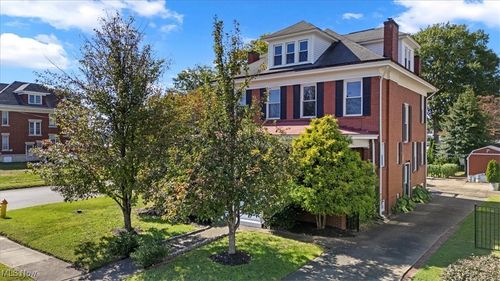 1509 Park Ave, Parkersburg, WV, 26101-3665 | Card Image