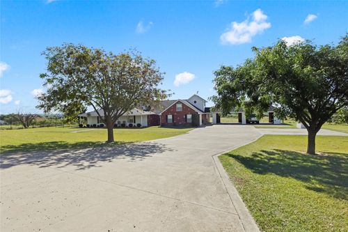 734 Young Bend Rd, Brock, TX, 76087-8145 | Card Image