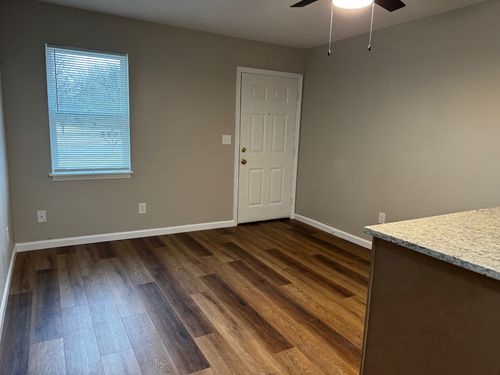 apt-3-184 Gwyndaland Dr, McMinnville, TN, 37110-2394 | Card Image