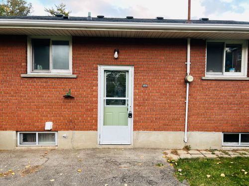 basement-403 Denlow Ave, Hamilton, ON, L9C1K1 | Card Image