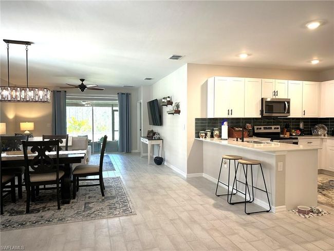 20679 Plumwood Loop, Condo with 2 bedrooms, 2 bathrooms and null parking in NORTH FORT MYERS FL | Image 6