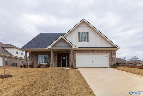29530 Eaglebrooke Dr Nw, Harvest, AL, 35749-5935 | Card Image