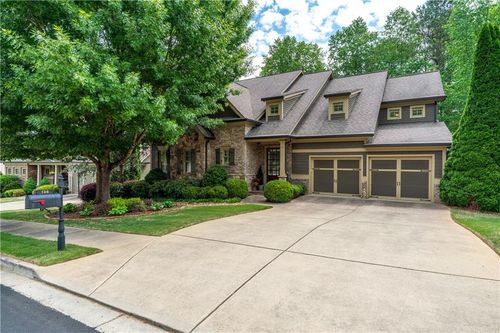 136 Lullwater Ln, Dallas, GA, 30132-9727 | Card Image