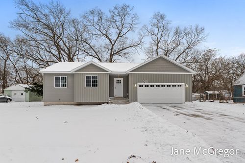 1065 James Ave, Muskegon, MI, 49442-2135 | Card Image