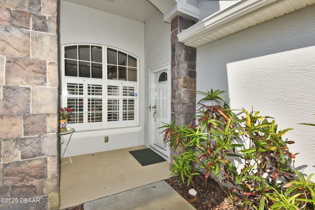 Front porch | Image 6