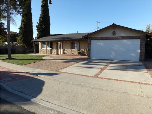 4213 Fay Cir, Santa Ana, CA, 92703-1620 | Card Image