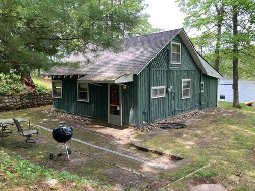 288 Dyer Rd, Rose City, MI, 48654-9744 | Card Image