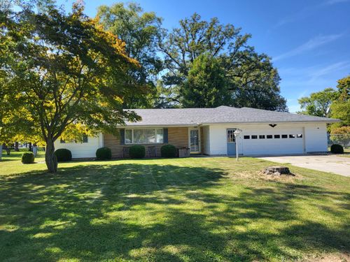800 Lawndale Dr, Fremont, OH, 43420-4720 | Card Image