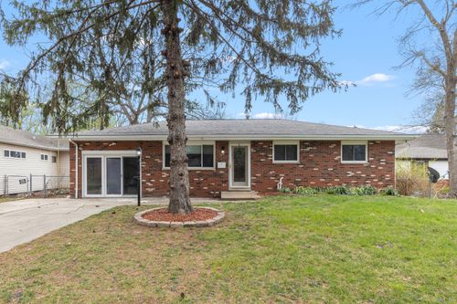 2241 Alby St, Alton, IL, 62002-6819 | Card Image