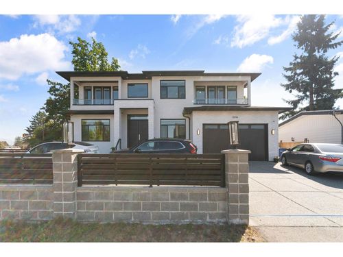 2514 Lynden Street, House with 8 bedrooms, 8 bathrooms and 4 parking in Abbotsford BC | Card Image