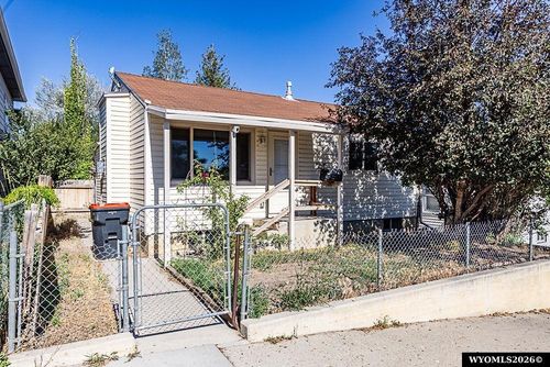 824 Connecticut Ave, Rock Springs, WY, 82901-7216 | Card Image