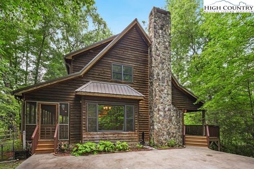 261 W Ridge Dr, Ferguson, NC, 28624-9300 | Card Image