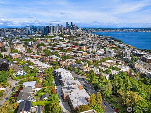 apt-406-530 W Olympic Pl, Seattle, WA, 98119-3655 | Card Image