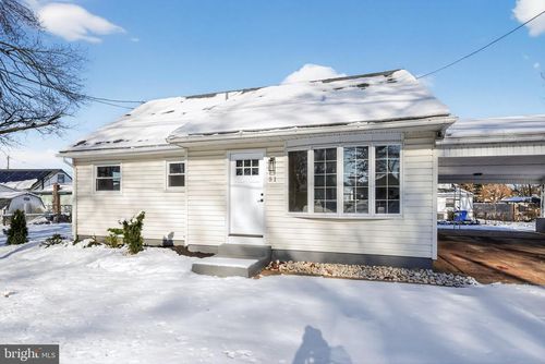 51 Mill Rd, BURLINGTON, NJ, 08016-3506 | Card Image