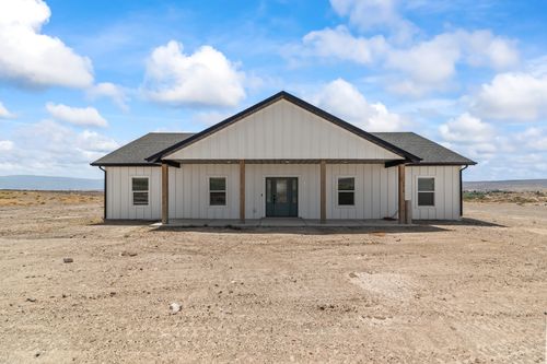 1218 E Highline Rd, Loa, UT, 84747-7742 | Card Image