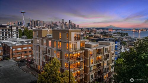 505-500 5th Ave W, Seattle, WA, 98119-4019 | Card Image