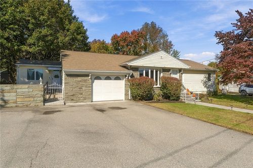 2 Rotary Dr, Johnston, RI, 02919-4917 | Card Image