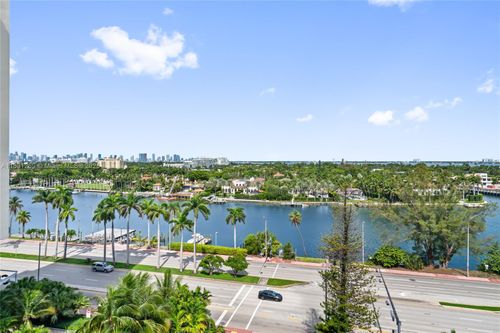 apt-8f-4925 Collins Ave, Miami Beach, FL, 33140-2759 | Card Image