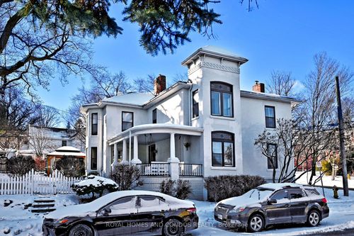 90 Brown St, Port Hope, ON, L1A3E3 | Card Image