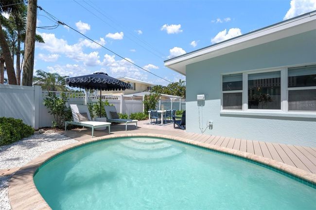 204 75 Th St, House other with 3 bedrooms, 2 bathrooms and null parking in HOLMES BEACH FL | Image 62