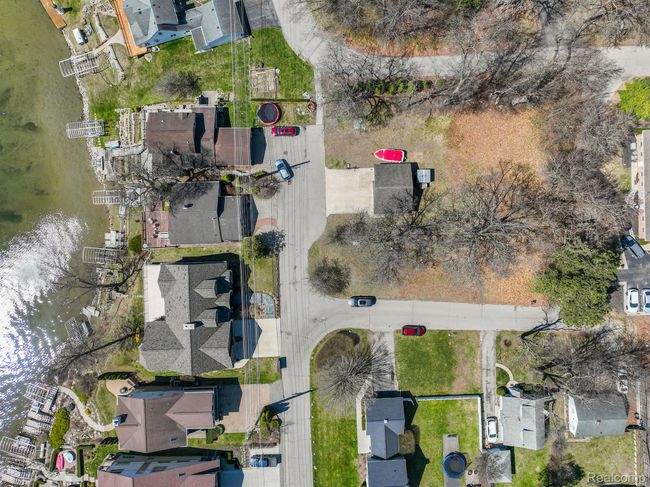 7989 Locklin, House other with 3 bedrooms, 1 bathrooms and null parking in West Bloomfield MI | Image 32