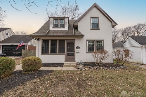 560 Irving Ave, Oakwood, OH, 45409-2443 | Card Image