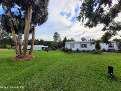 105 Nancy Court, House other with 3 bedrooms, 2 bathrooms and null parking in Crescent City FL | Image 2