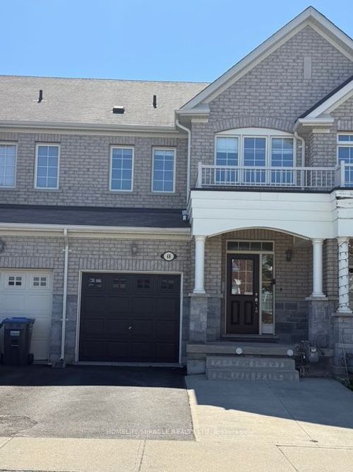 48 Pendulum Cir, Brampton, ON, L6R3N6 | Card Image