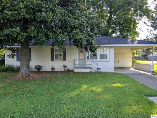 2033 Charles St, Vidalia, LA, 71373-3017 | Card Image