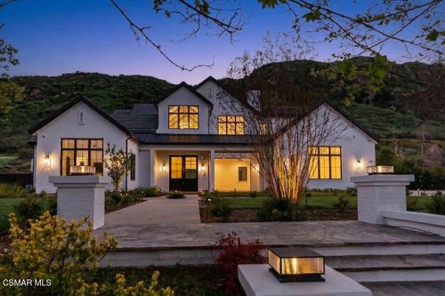 2036 Shadow Creek Dr, Agoura Hills, CA, 91301-6239 | Card Image