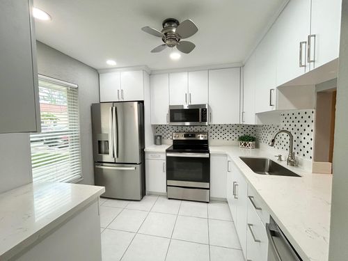 b-617 Laconia Cir, Lake Worth, FL, 33467-3089 | Card Image