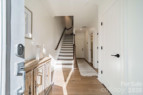 2560 Deacon Avenue, Charlotte, NC, 28204 | Card Image