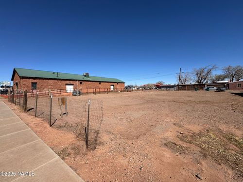 516 W 2nd St, Winslow, AZ, 86047 | Card Image