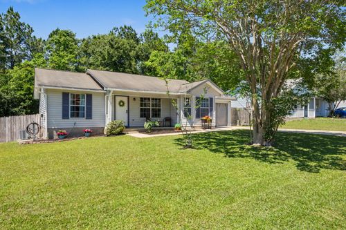 226 Southview Dr, Crestview, FL, 32536-5242 | Card Image