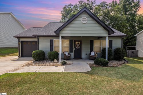 221 Basswood Dr, Roebuck, SC, 29376-2770 | Card Image