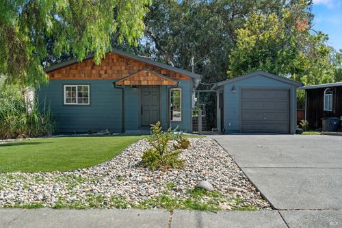 672 E K St, Benicia, CA, 94510-3509 | Card Image