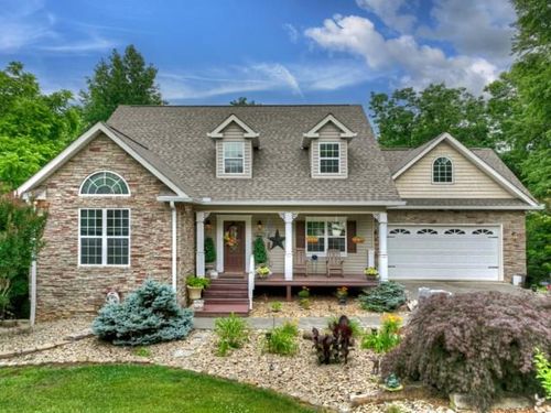 113 Dundee Dr, Blairsville, GA, 30512-8050 | Card Image