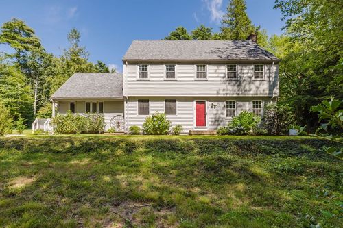10 Long Plain Rd, Mattapoisett, MA, 02739-1029 | Card Image