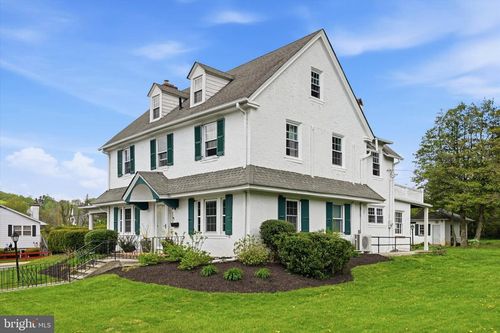35 S 13th Ave, COATESVILLE, PA, 19320-3564 | Card Image