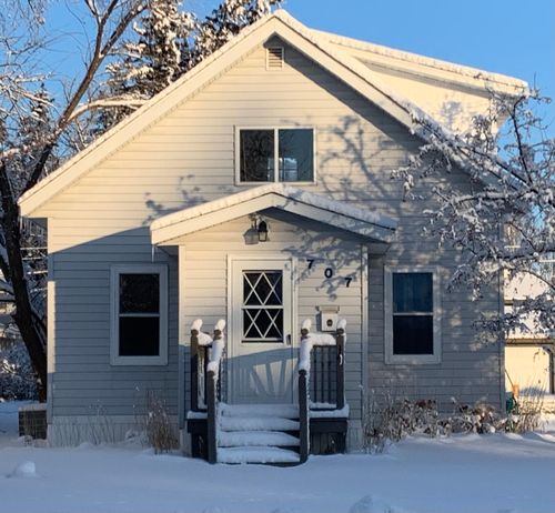 707 Center Street E, Roseau, MN, 56751 | Card Image