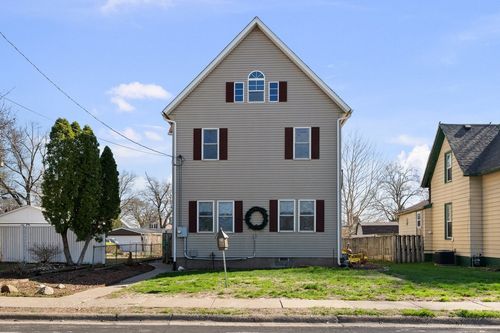 621 S Birchwood Ave, Davenport, IA, 52802-2106 | Card Image