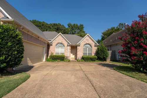 970 Bending Pine Ln, Cordova, TN, 38018-0421 | Card Image