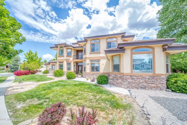 6752 Eagle Wing Cir, House other with 6 bedrooms, 5 bathrooms and 3 parking in Sparks NV | Image 5