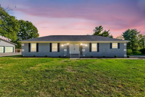 1930 Walnut Hill Park Dr, Columbus, OH, 43232-3051 | Card Image