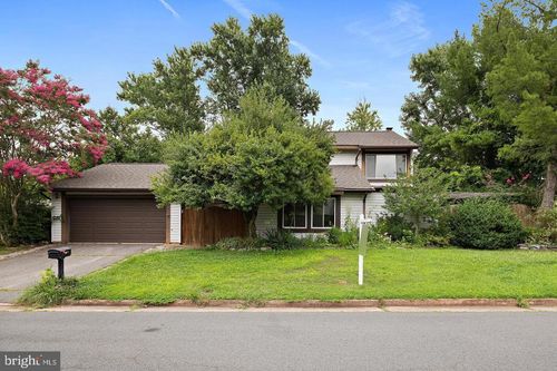 511 Avondale Dr, STERLING, VA, 20164-1212 | Card Image