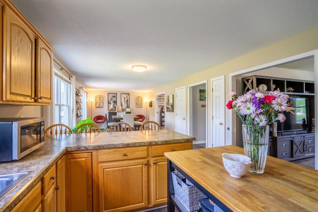 6 Salerno Dr, House other with 5 bedrooms, 3 bathrooms and null parking in Enfield CT | Image 10