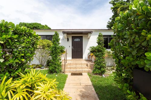 337 Nw 47th St, Miami, FL, 33127-2448 | Card Image